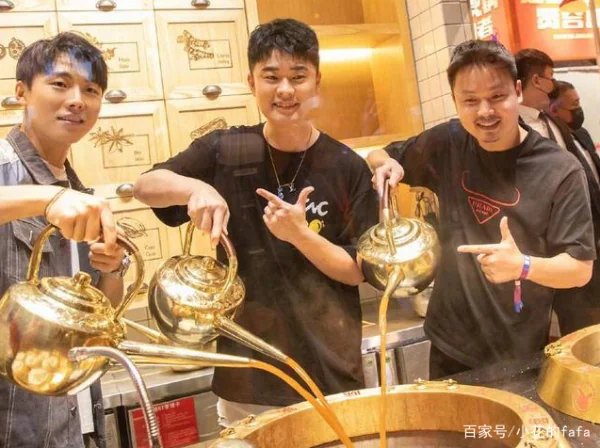 陈赫火锅店发霉生姜被质问,再次被曝卫生问题?陈赫的火锅店叫啥?-第6张图片-贝灵顿wiki