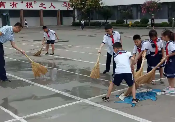 河北小学生医保补交(河北小学生什么时候开始放寒假?)-第4张图片-贝灵顿wiki