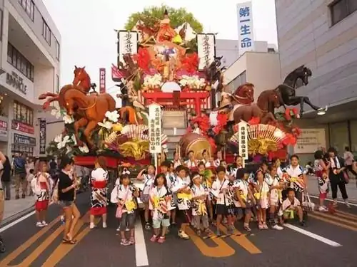 如何看待全国各地取消“夏日祭”一事?什么是夏日祭?-第5张图片-贝灵顿wiki