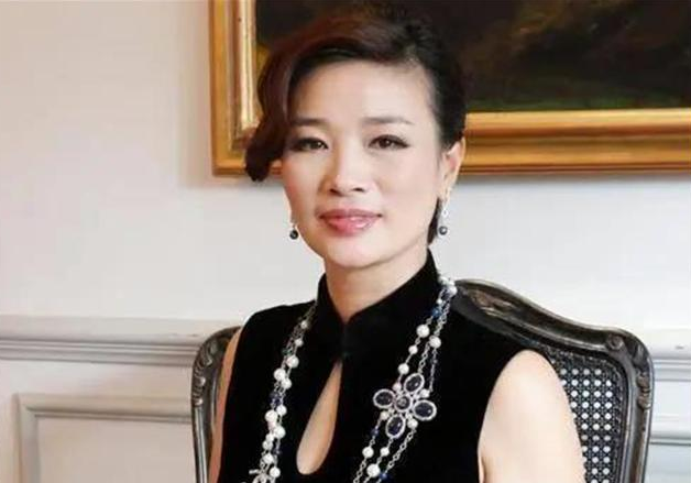 周立波女儿是谁生的，周立波有几个女儿?周立波女儿是干什么的?-第13张图片-贝灵顿wiki